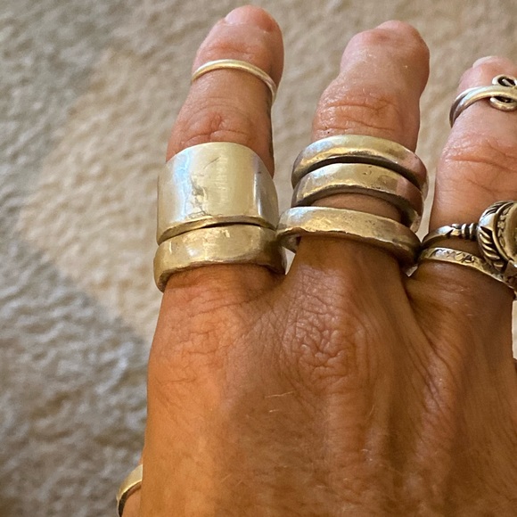 Hand sand casted sterling silver ring set - Picture 5 of 16